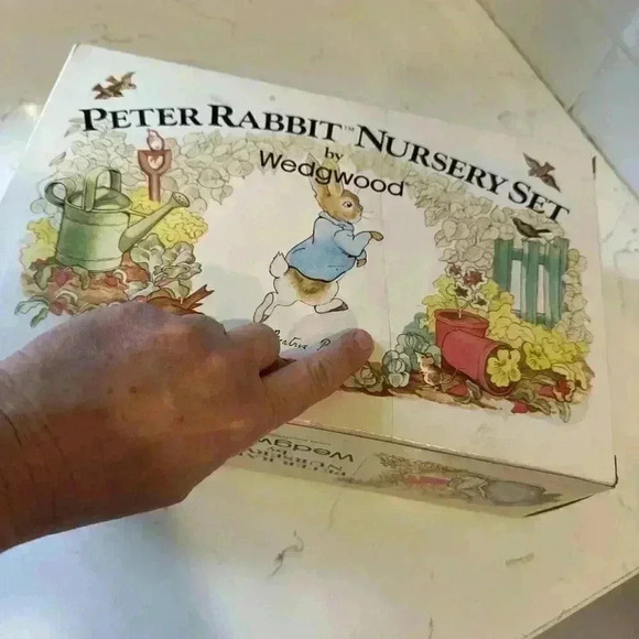 Vtg Wedgewood Beatrix Potter PETER RABBIT 3 Pc Children’s Tea Set With Box - Picture 2 of 12